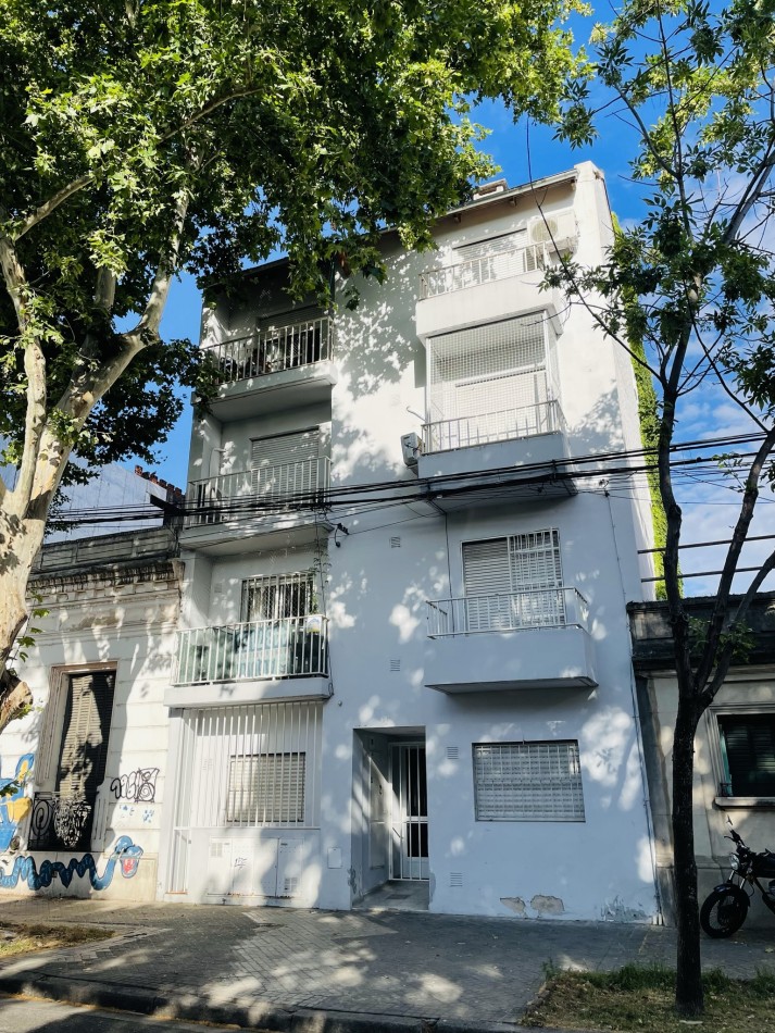 Bonito departamento 1 dormitorio en Pichincha frente a Facultad UNR